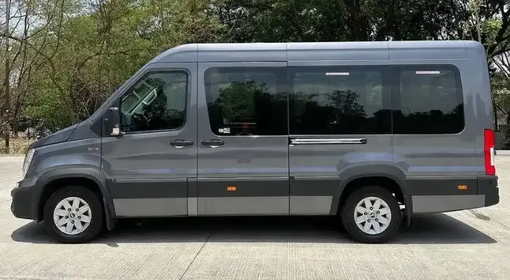 16 seater Urbania van in Delhi
