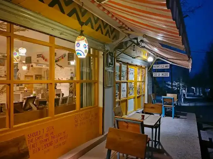 cafe deyzor spiti valley