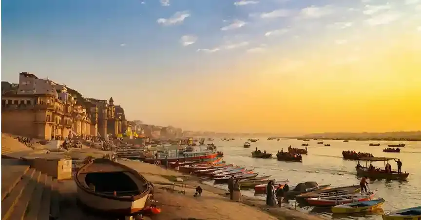 ghaziabad to varanasi urbania service