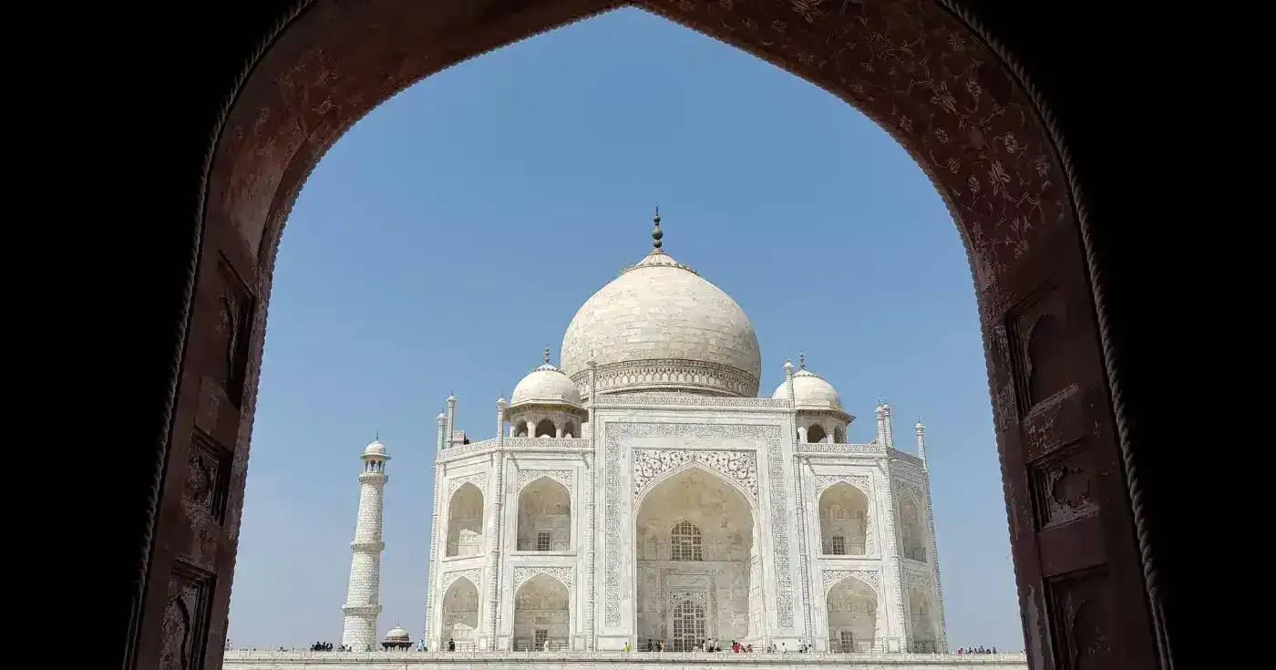 Faridabad to Agra